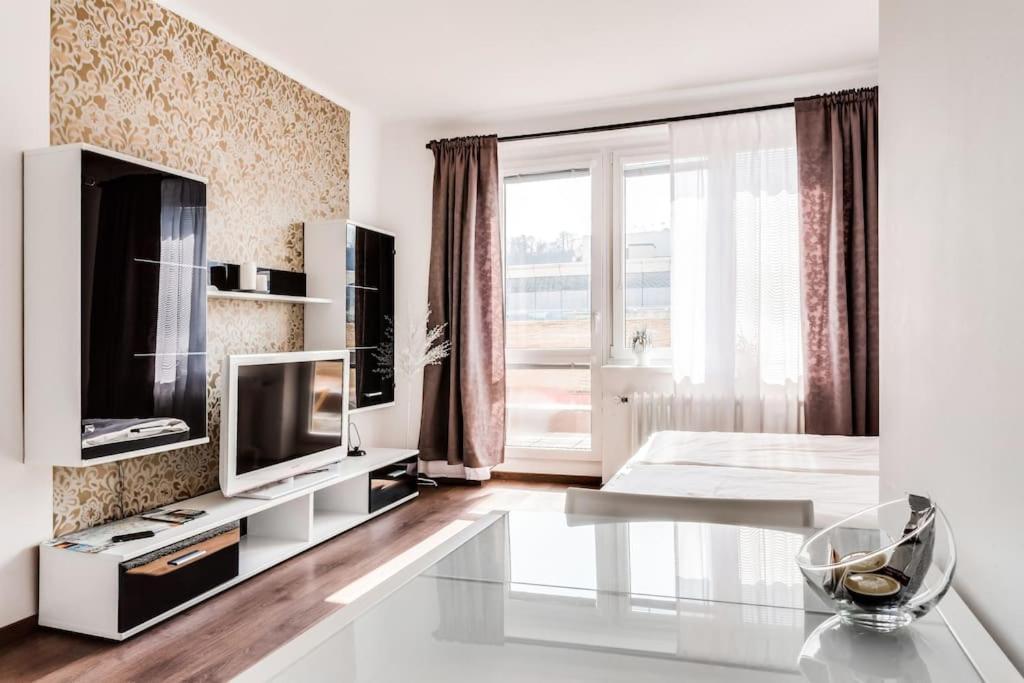 Floor With Terrace Апартаменты *