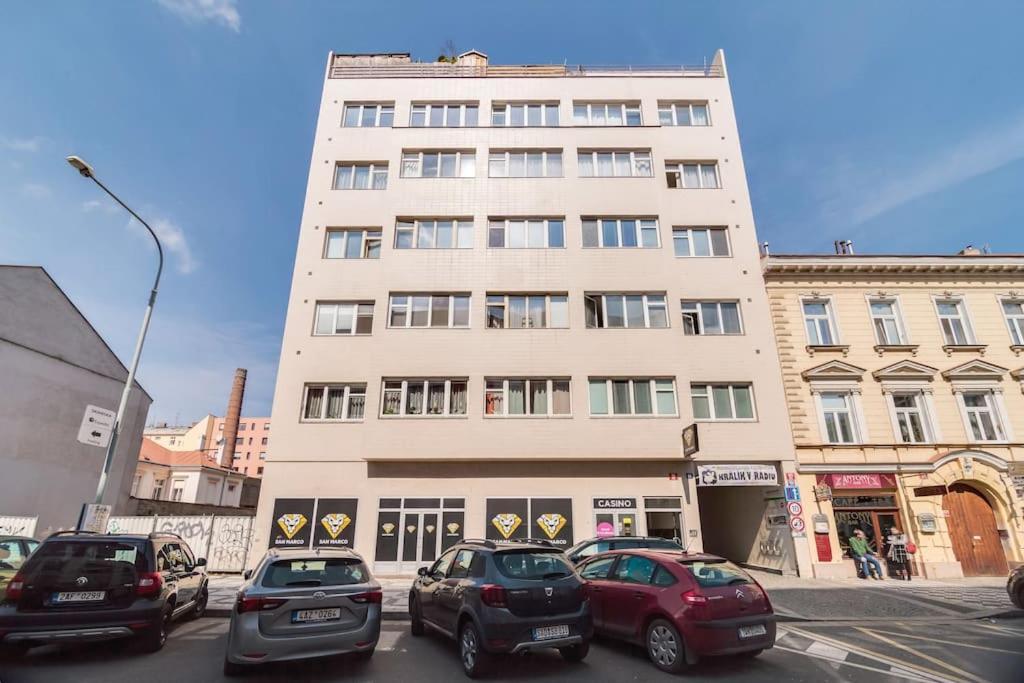 Floor With Terrace Апартаменты *